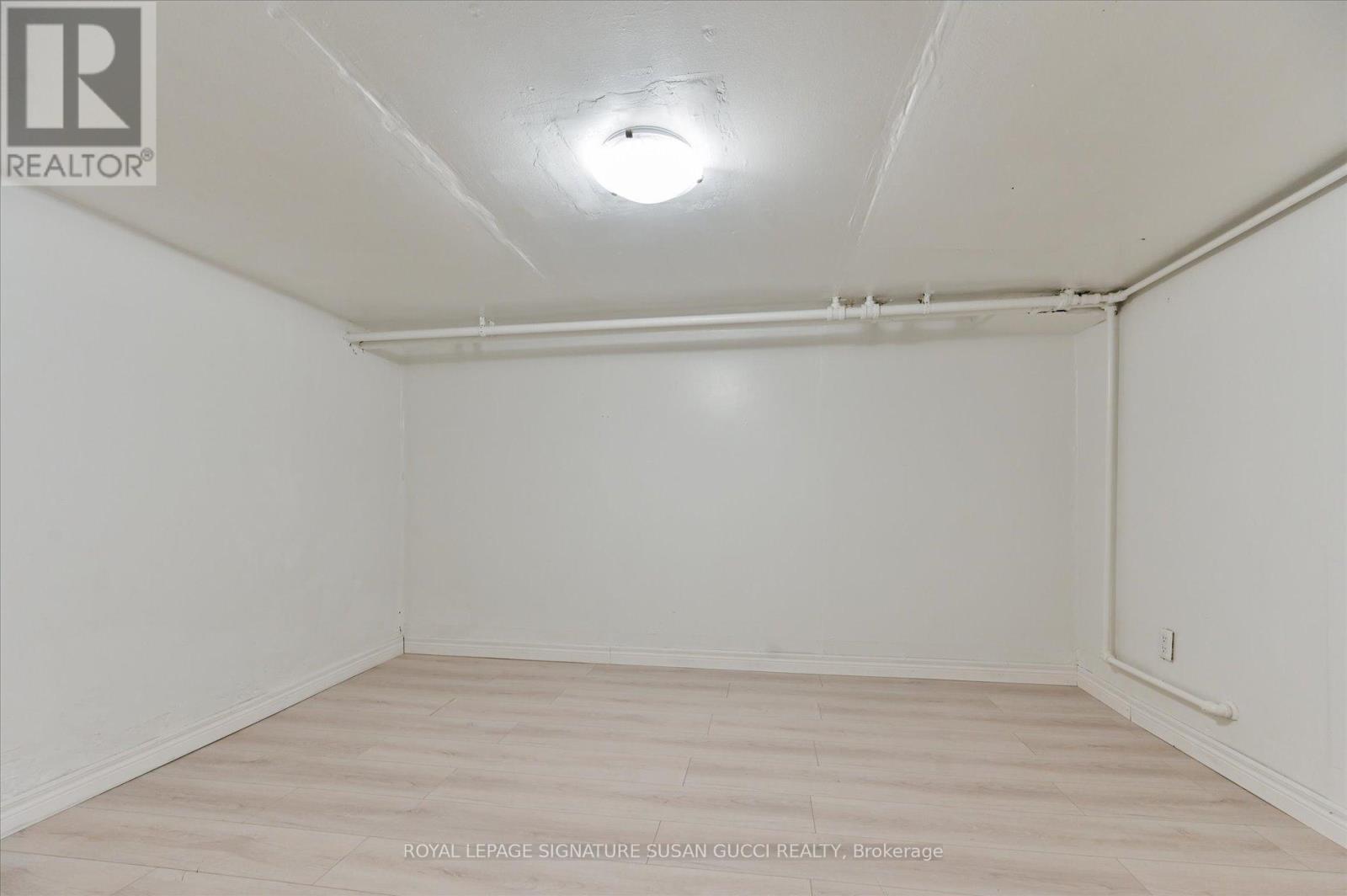 Photo 16 of 2747 St Clair Avenue E, Toronto ON