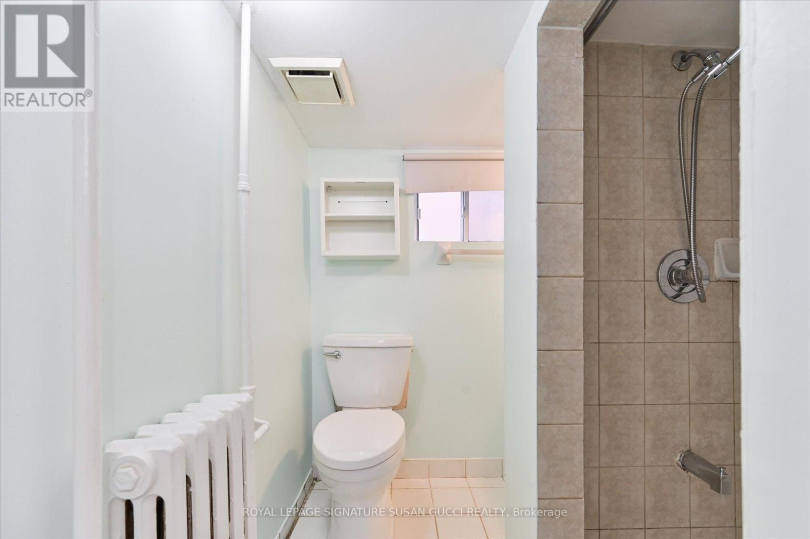 Photo 17 of 2747 St Clair Avenue E, Toronto ON