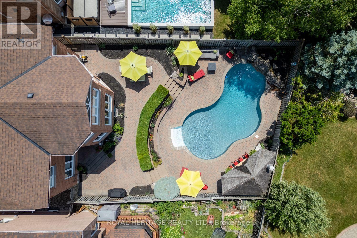 Photo 21 of 6 Strickland Drive, Ajax ON