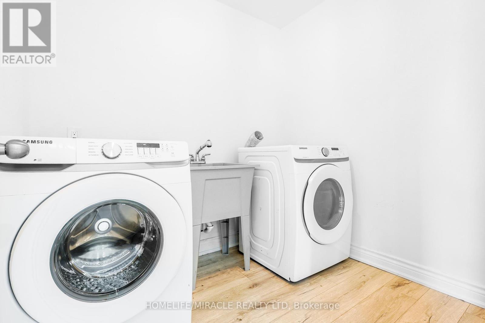 Photo 15 of 308 Nassau Street, Oshawa ON