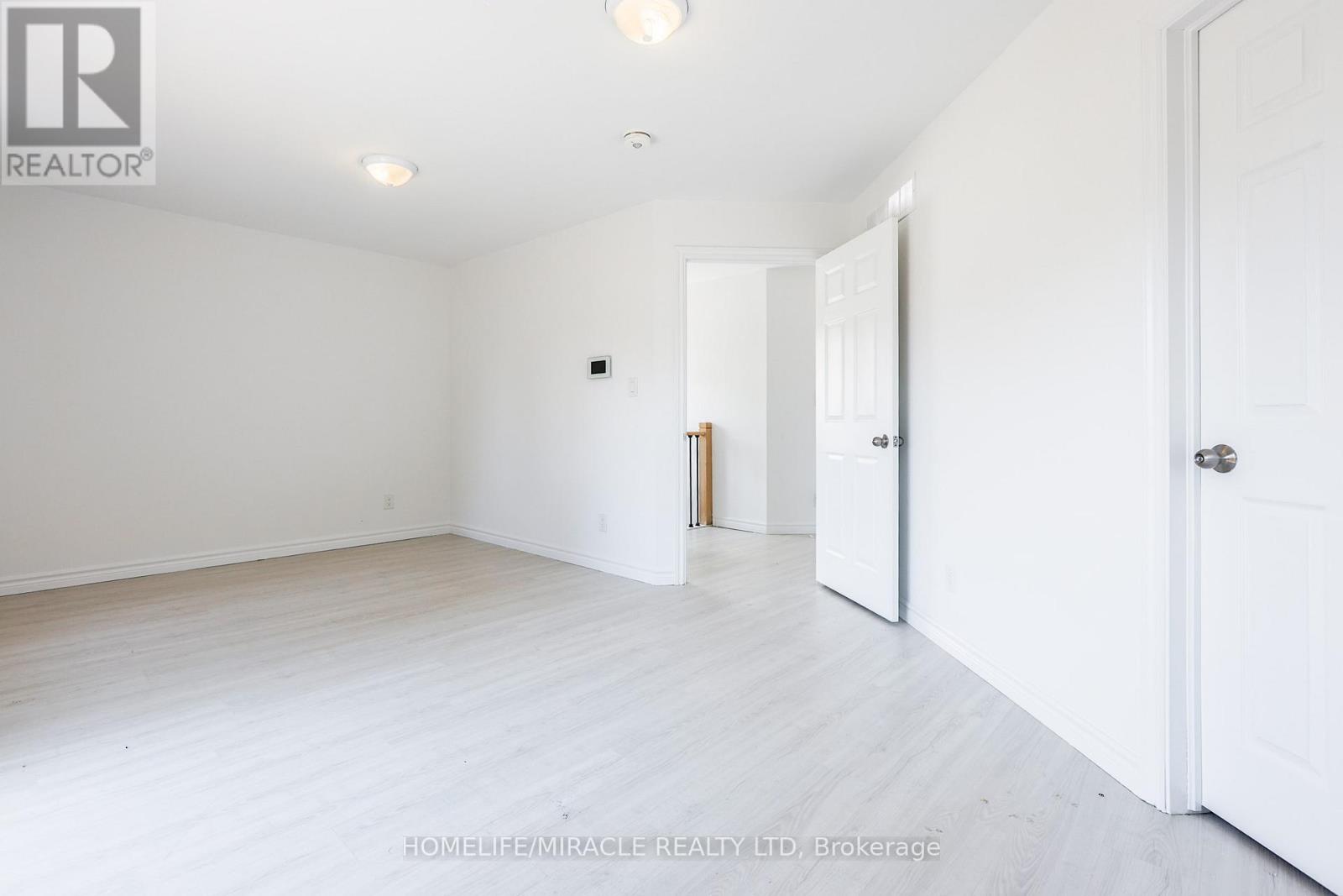 Photo 20 of 308 Nassau Street, Oshawa ON