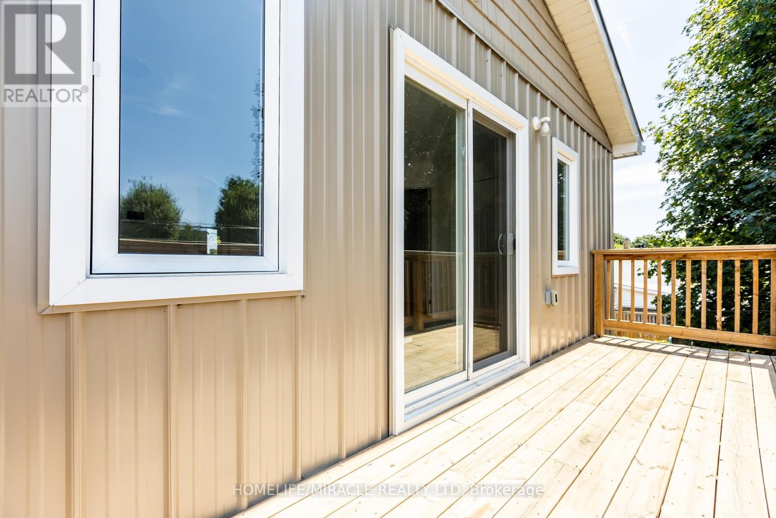 Photo 22 of 308 Nassau Street, Oshawa ON
