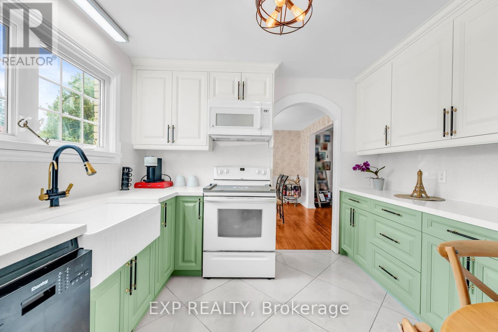 Photo 23 of 223 Violet Court, Oshawa ON