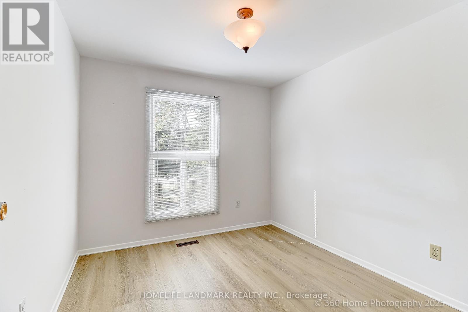 Photo 19 of 133 Huntingdale Boulevard, Toronto ON