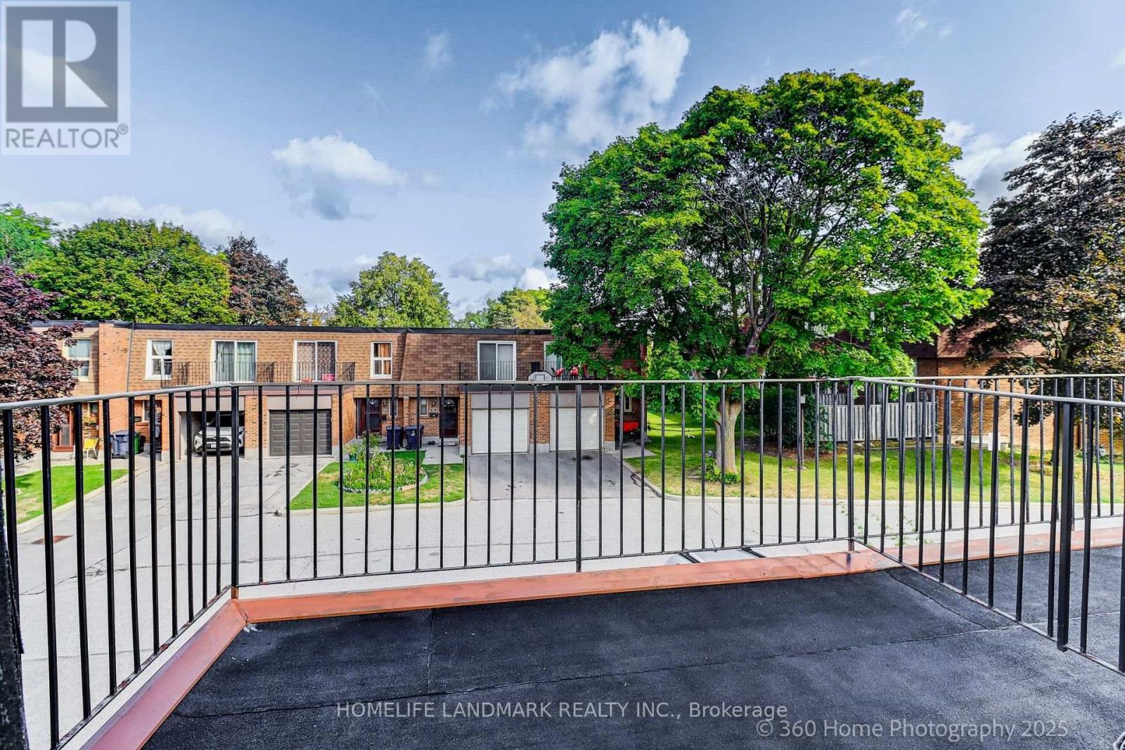 Photo 21 of 133 Huntingdale Boulevard, Toronto ON