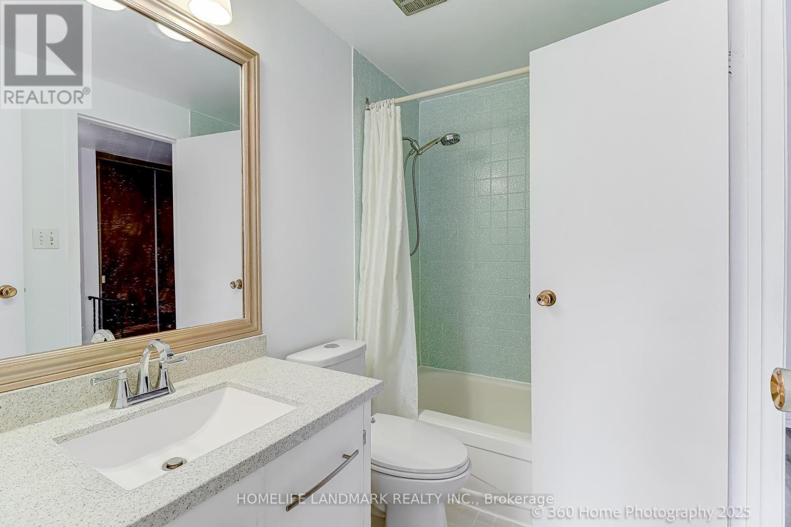 Photo 17 of 133 Huntingdale Boulevard, Toronto ON
