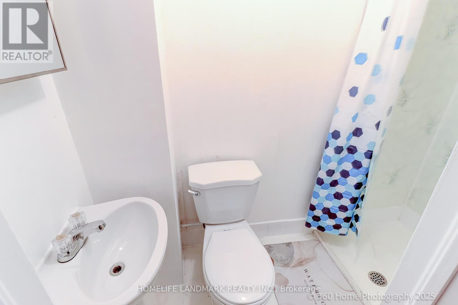 Photo 15 of 133 Huntingdale Boulevard, Toronto ON