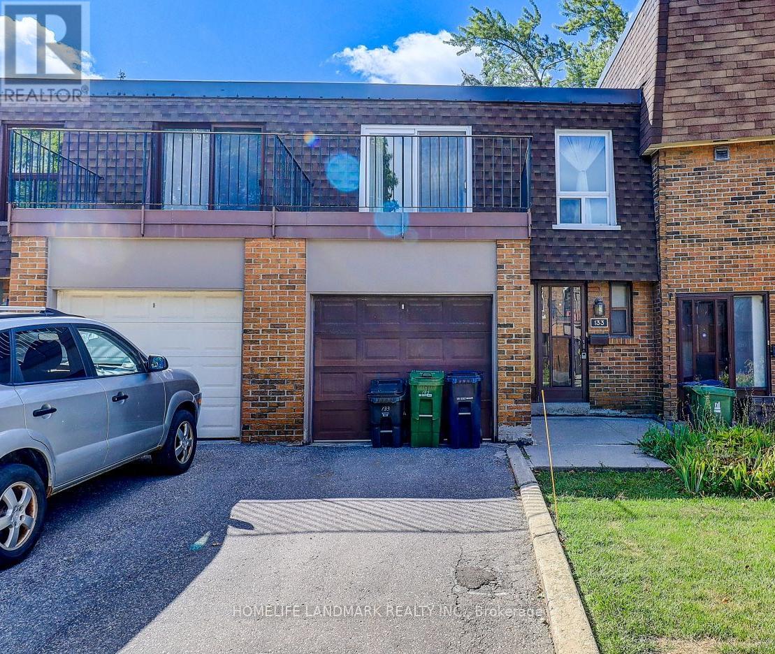 Photo 2 of 133 Huntingdale Boulevard, Toronto ON