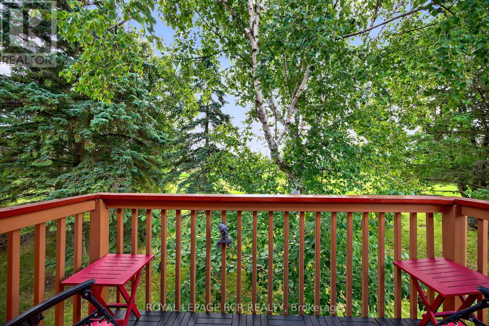 Photo 11 of 108 Green Briar Road, New Tecumseth ON