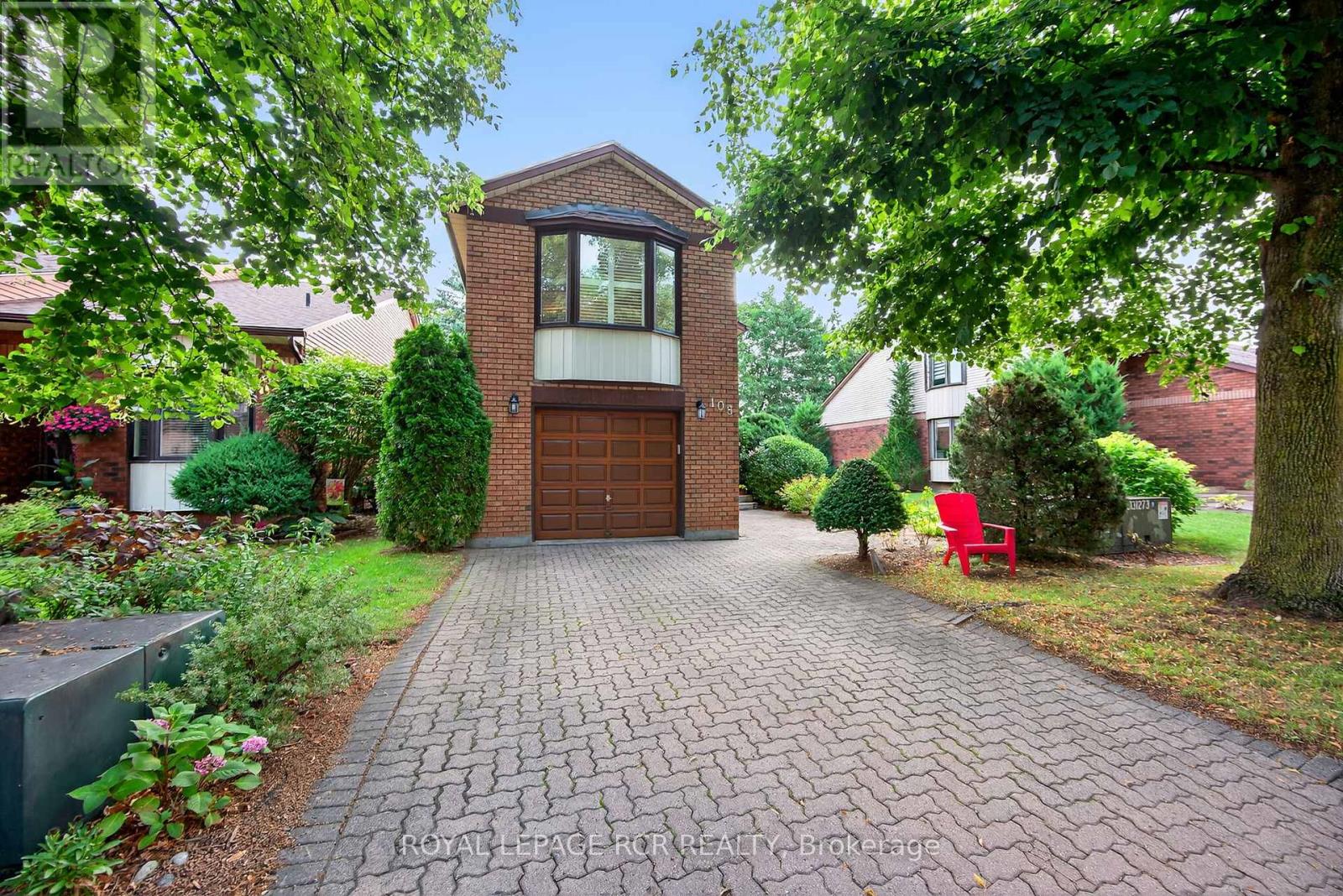 Photo 1 of 108 Green Briar Road, New Tecumseth ON