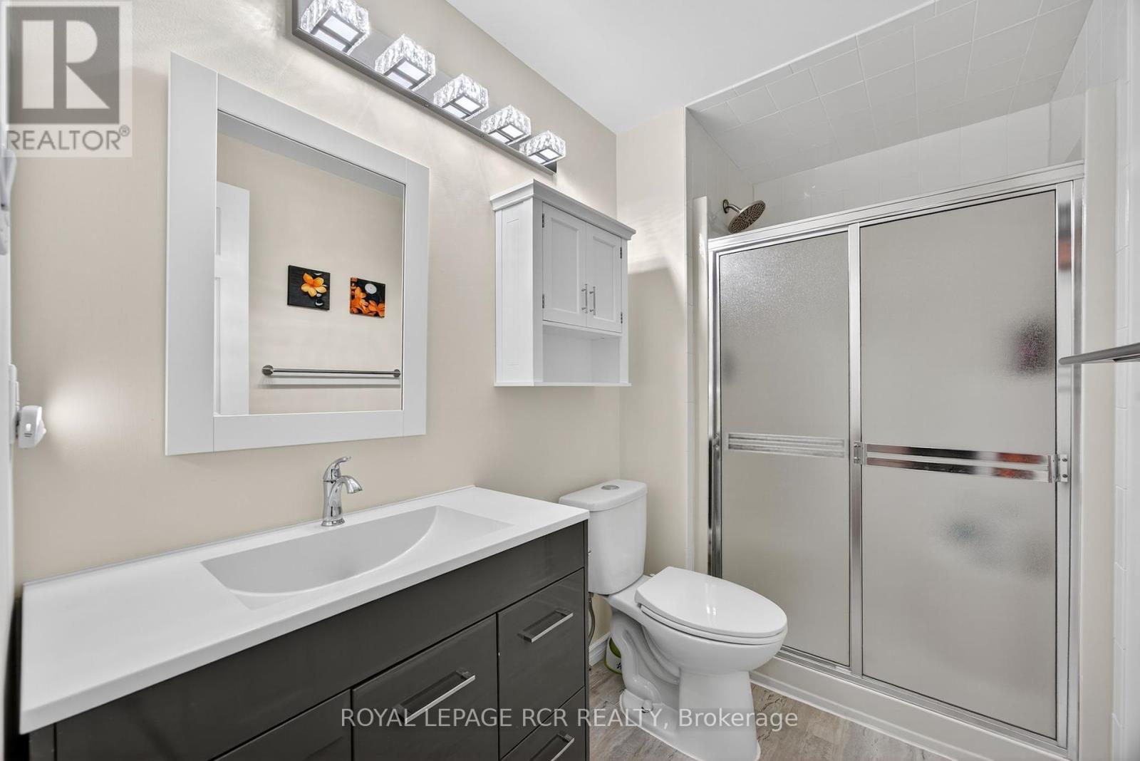 Photo 33 of 108 Green Briar Road, New Tecumseth ON