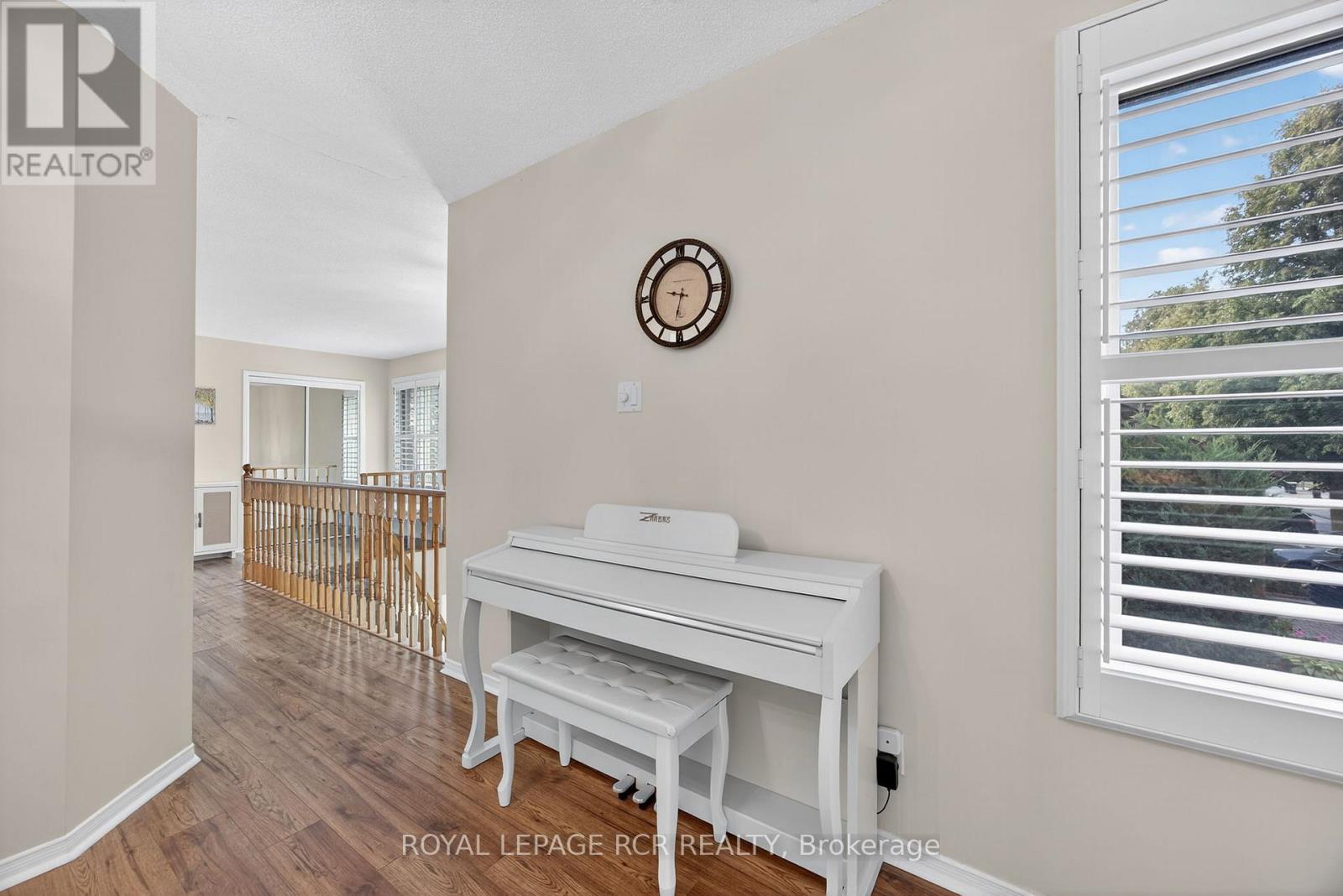Photo 3 of 108 Green Briar Road, New Tecumseth ON