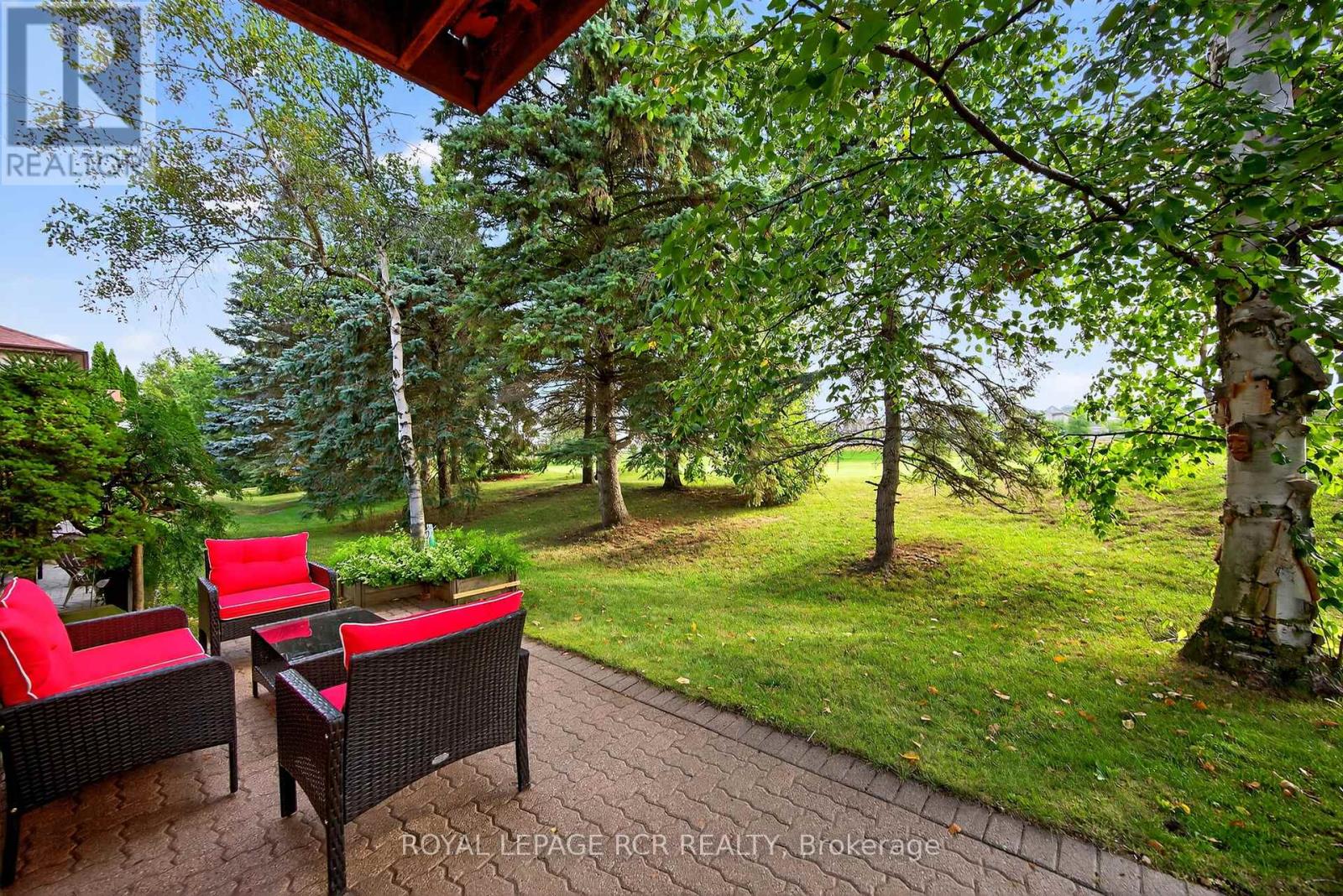 Photo 37 of 108 Green Briar Road, New Tecumseth ON