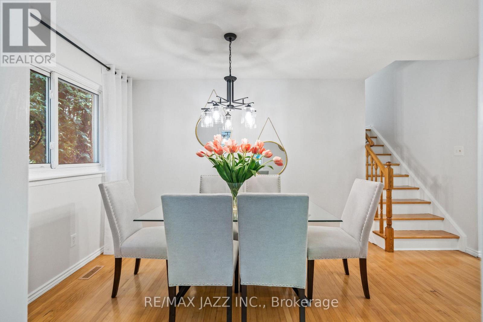 Photo 17 of 230 Lorindale Drive, Oshawa ON