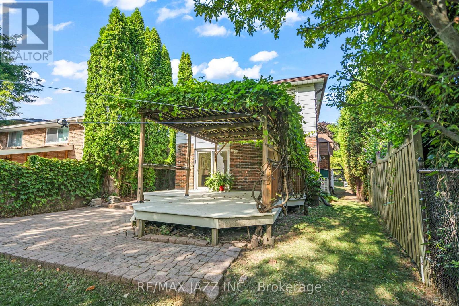 Photo 47 of 230 Lorindale Drive, Oshawa ON