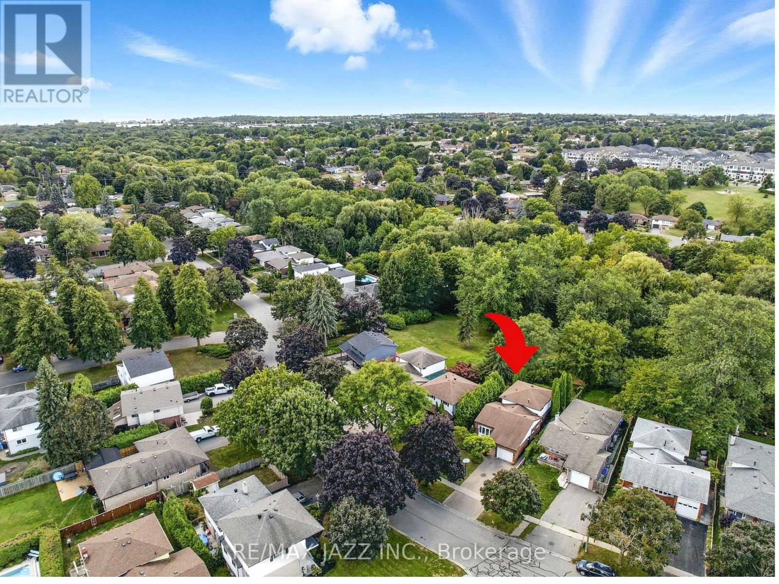 Photo 6 of 230 Lorindale Drive, Oshawa ON