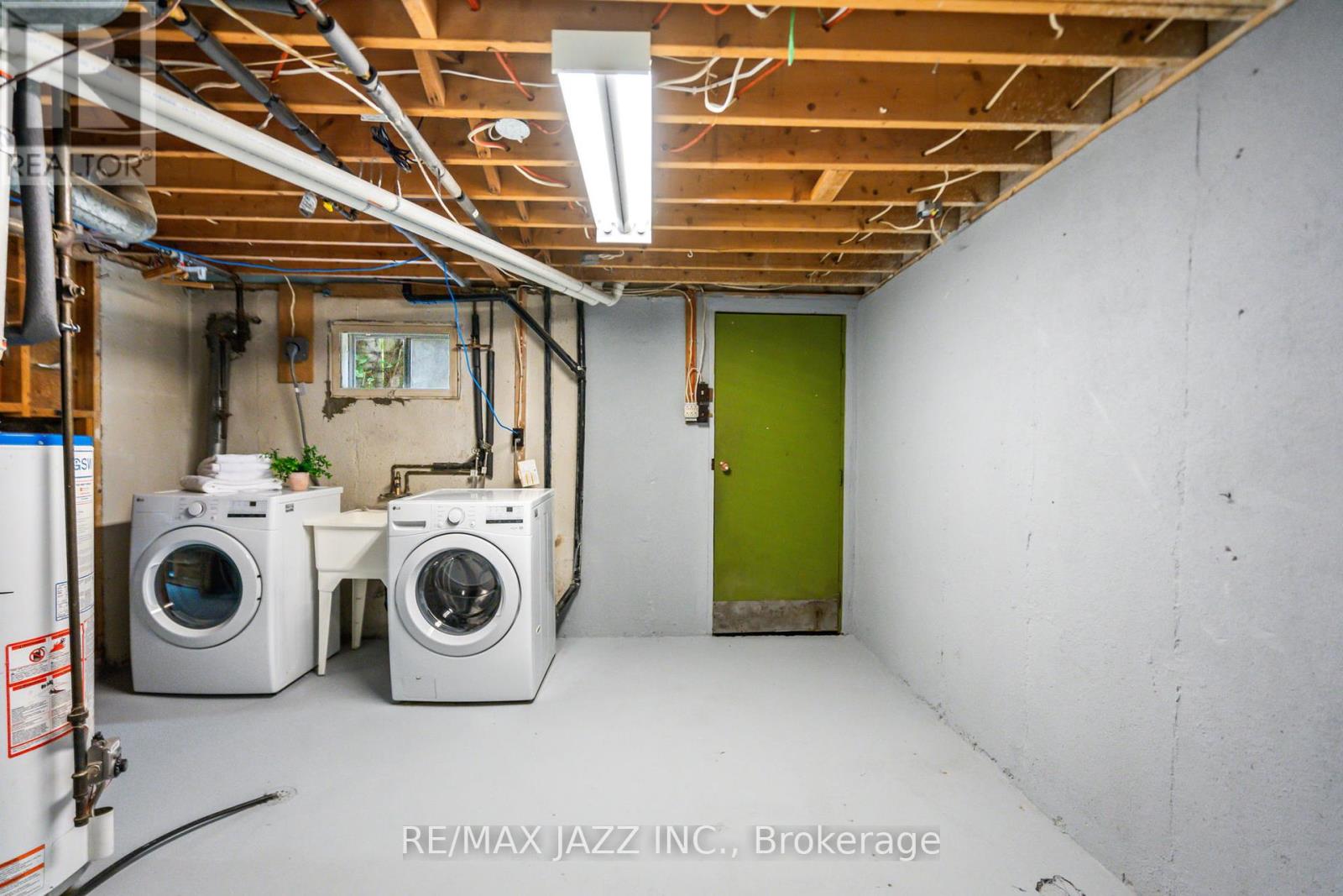 Photo 43 of 230 Lorindale Drive, Oshawa ON