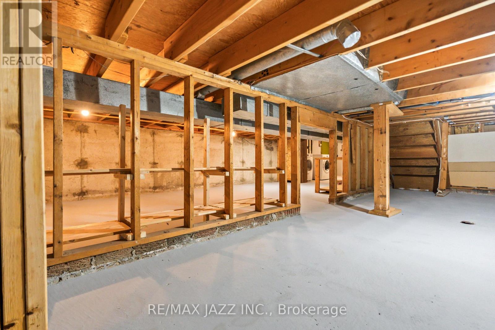 Photo 44 of 230 Lorindale Drive, Oshawa ON