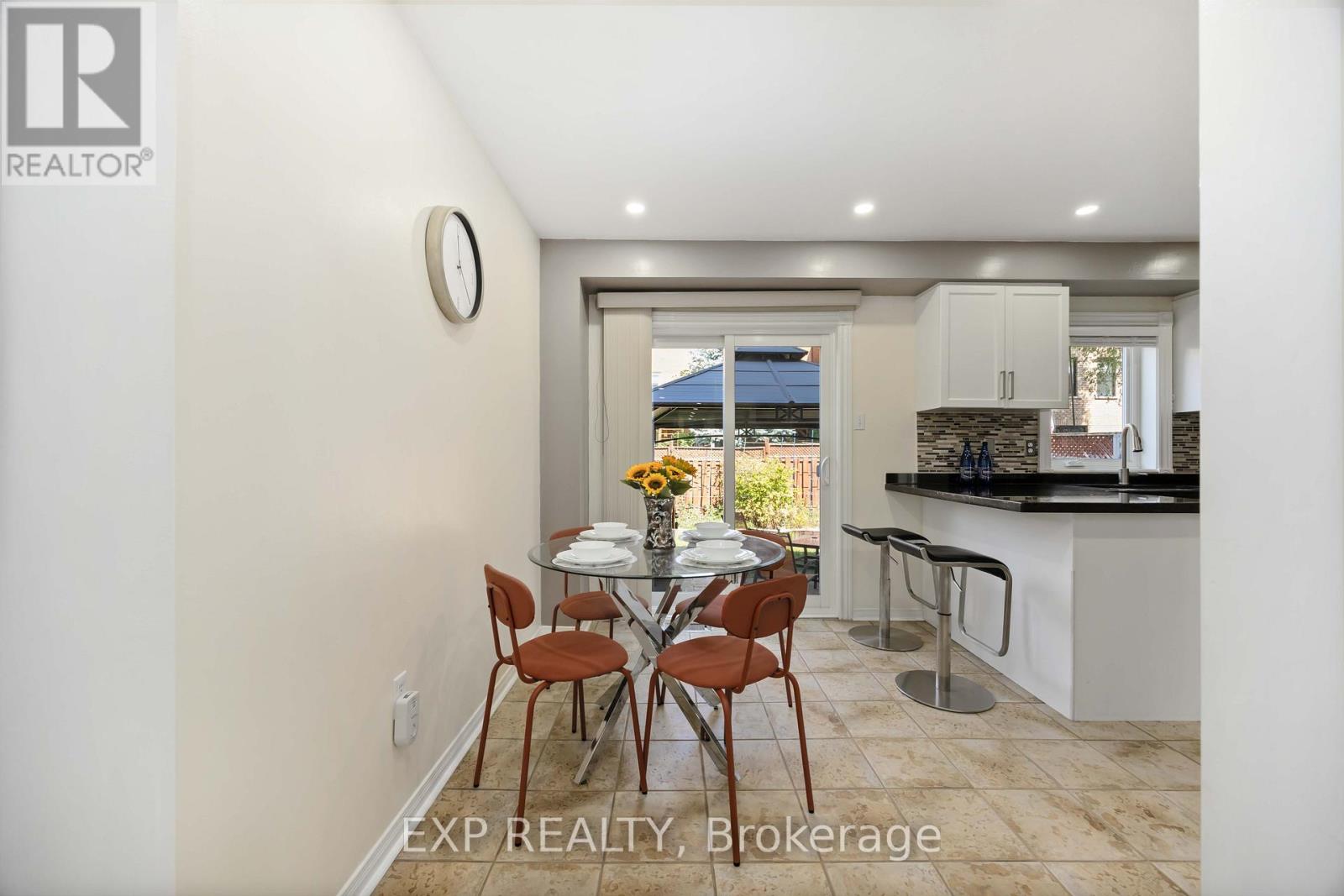 Single Family House for Sale in  SASSAFRAS CIRCLE Vaughan (Patterson) 