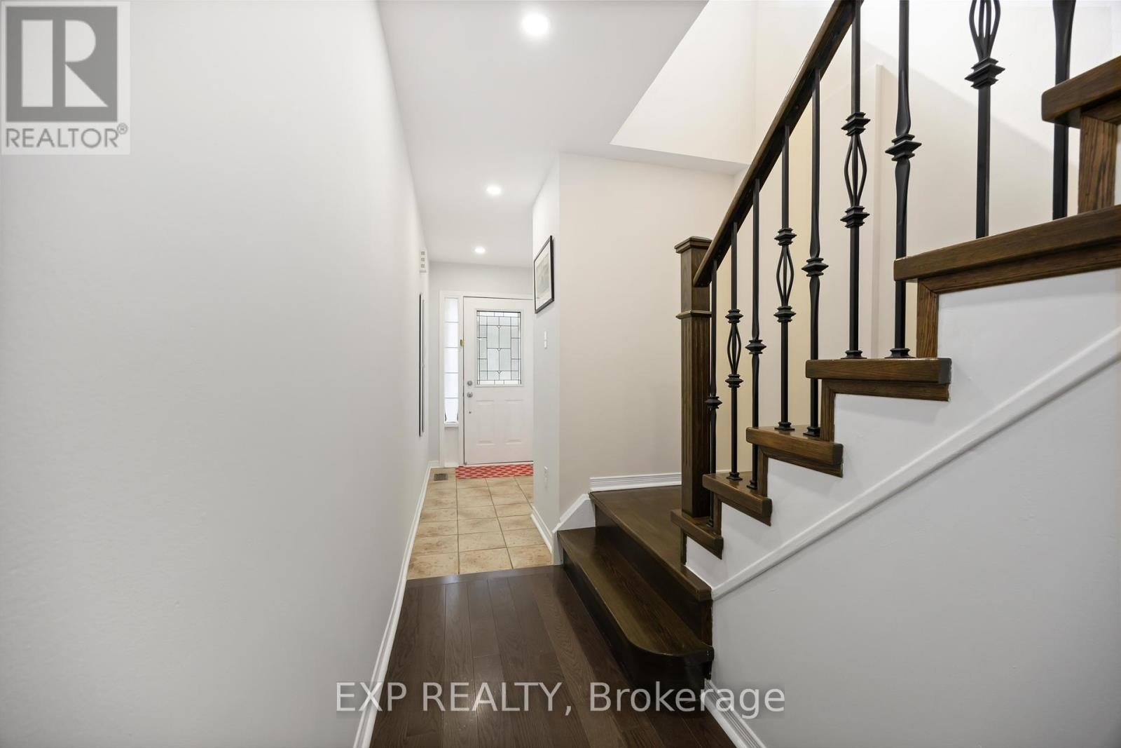 Single Family House for Sale in  SASSAFRAS CIRCLE Vaughan (Patterson) 
