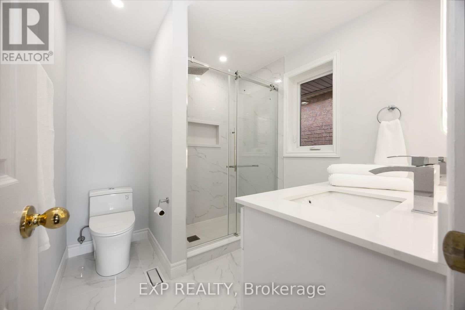 Single Family House for Sale in  SASSAFRAS CIRCLE Vaughan (Patterson) 
