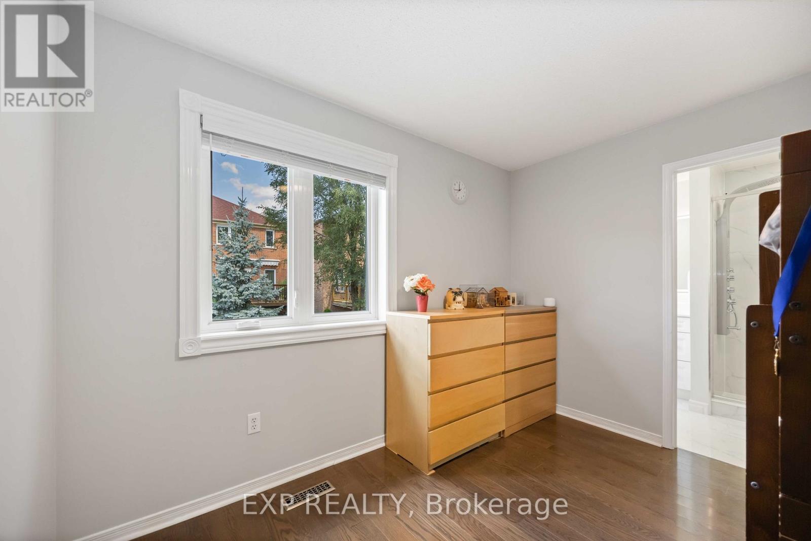 Single Family House for Sale in  SASSAFRAS CIRCLE Vaughan (Patterson) 