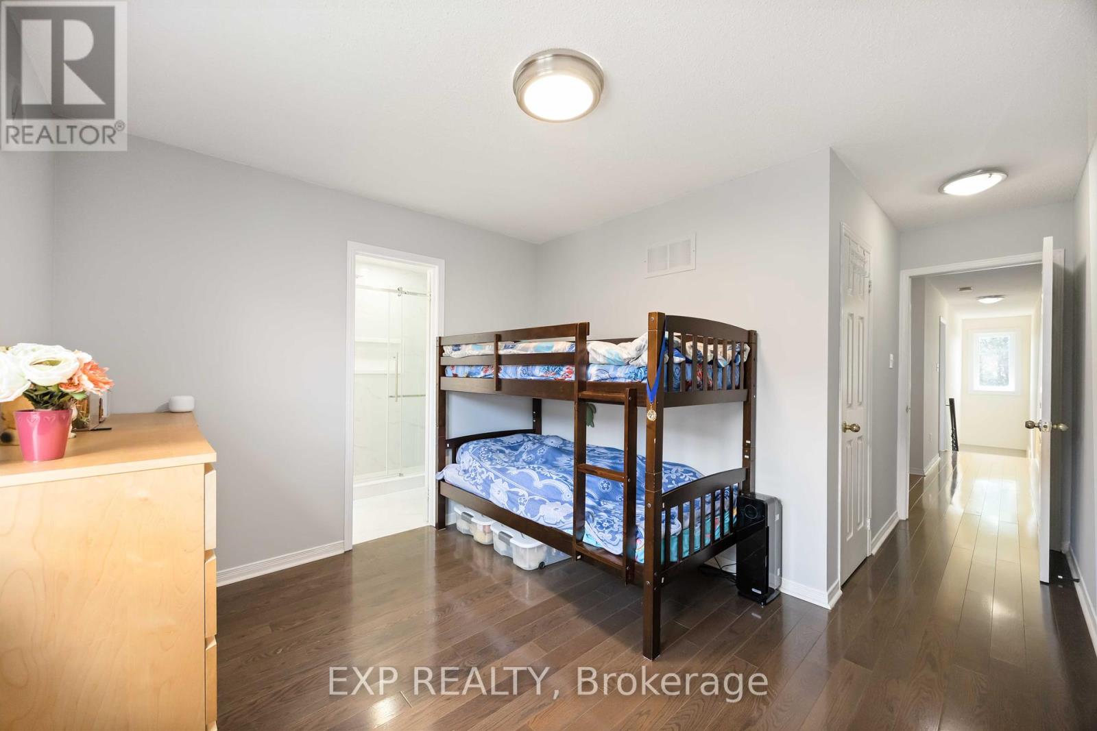 Single Family House for Sale in  SASSAFRAS CIRCLE Vaughan (Patterson) 