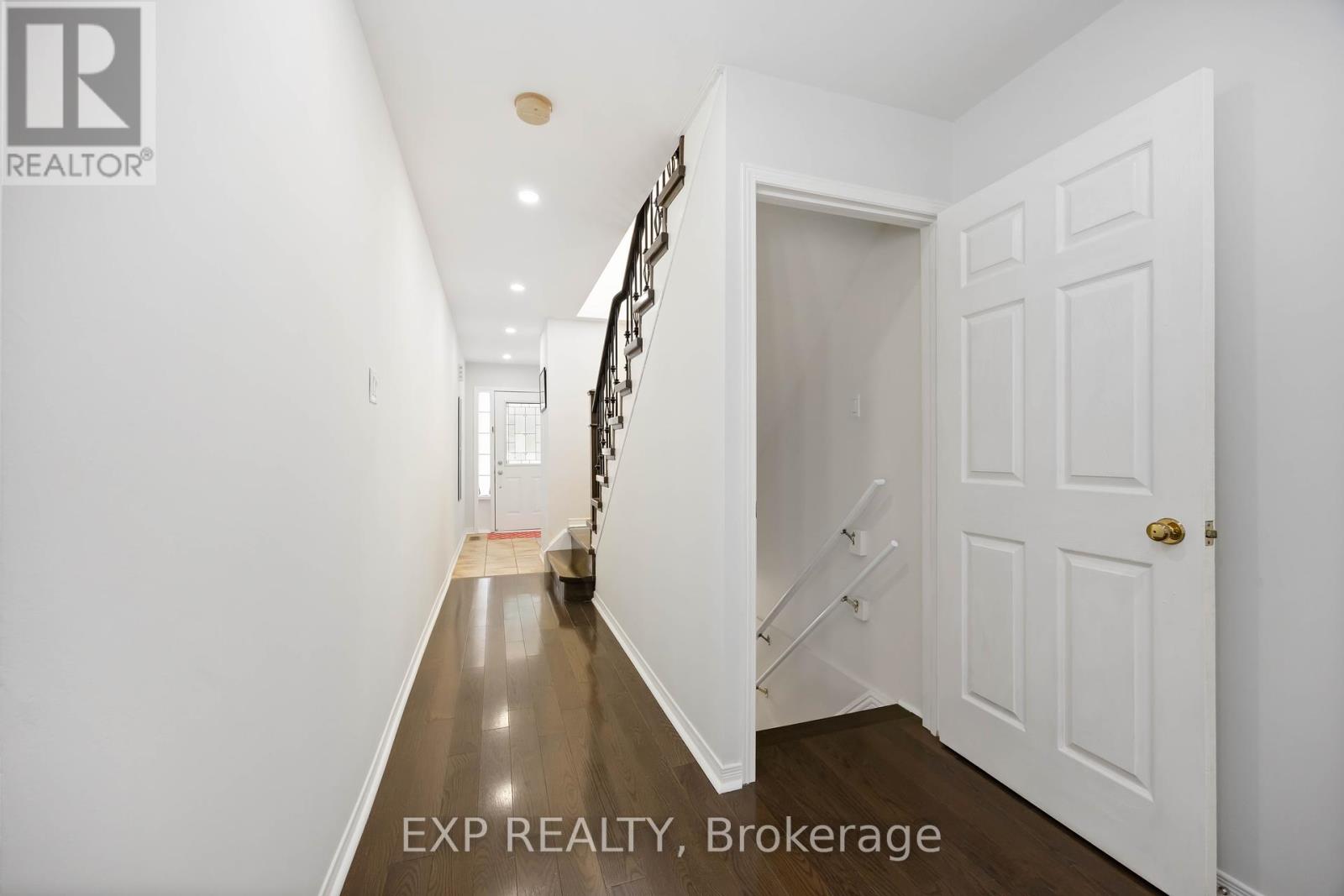 Single Family House for Sale in  SASSAFRAS CIRCLE Vaughan (Patterson) 