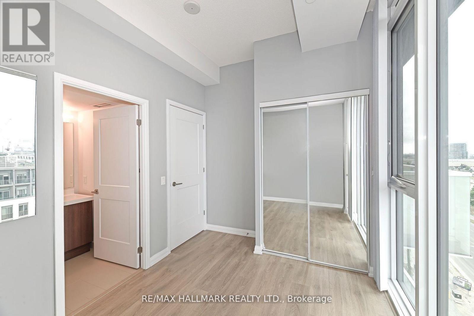 Photo 10 of 906 7895 Jane Street, Vaughan ON