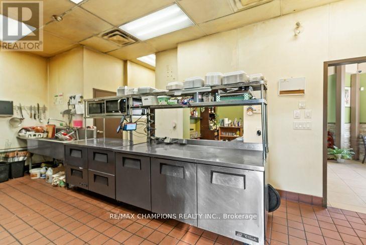 Business for Sale in    DUFFERIN STREET Vaughan (Patterson) 