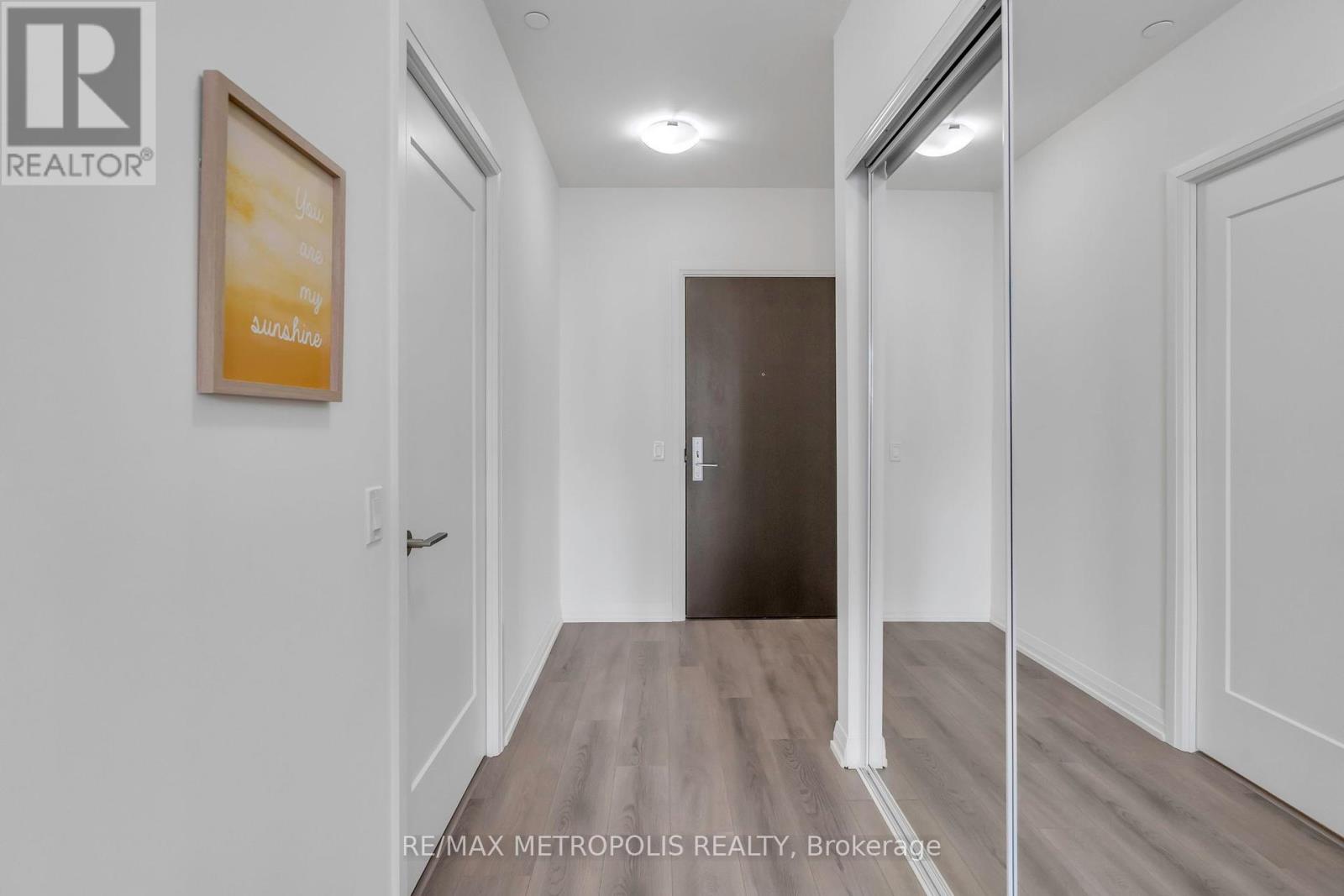 Photo 9 of 2516 9000 Jane Street, Vaughan ON