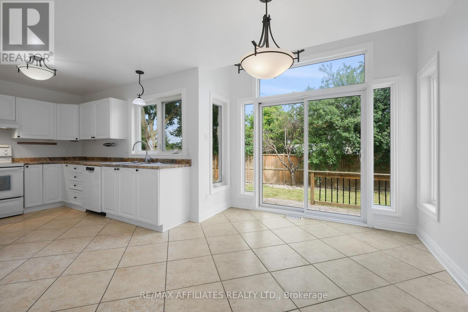 Photo 22 of 6557 Morningview Street, Ottawa ON