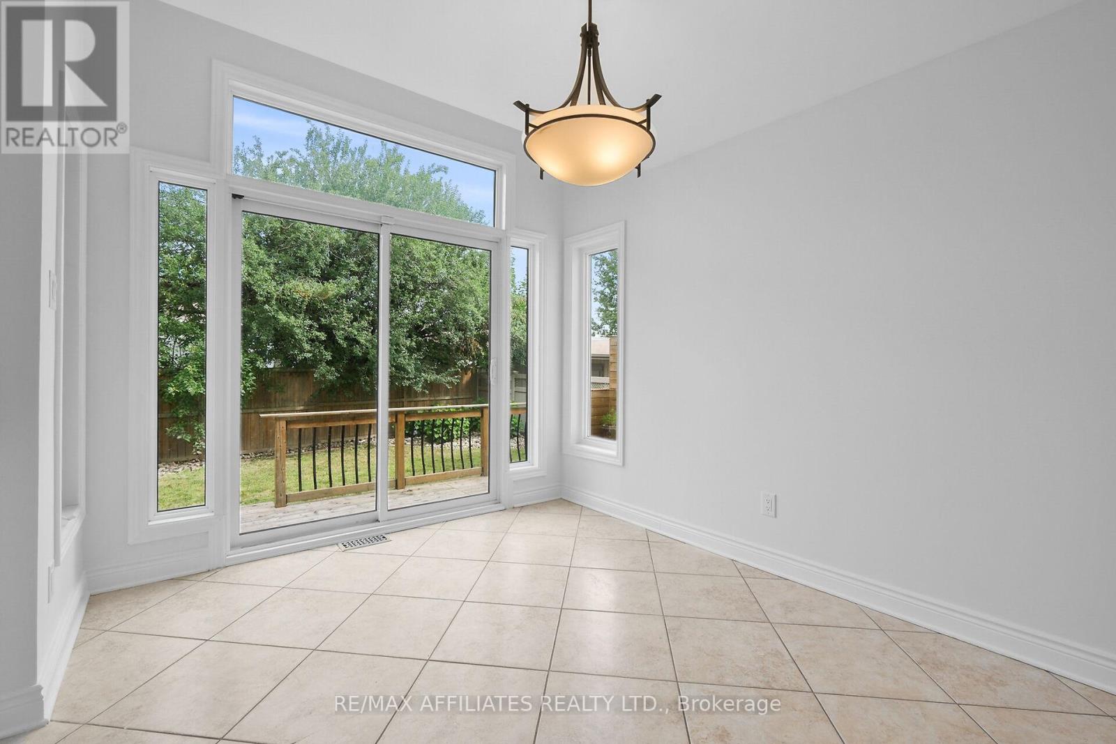 Photo 34 of 6557 Morningview Street, Ottawa ON