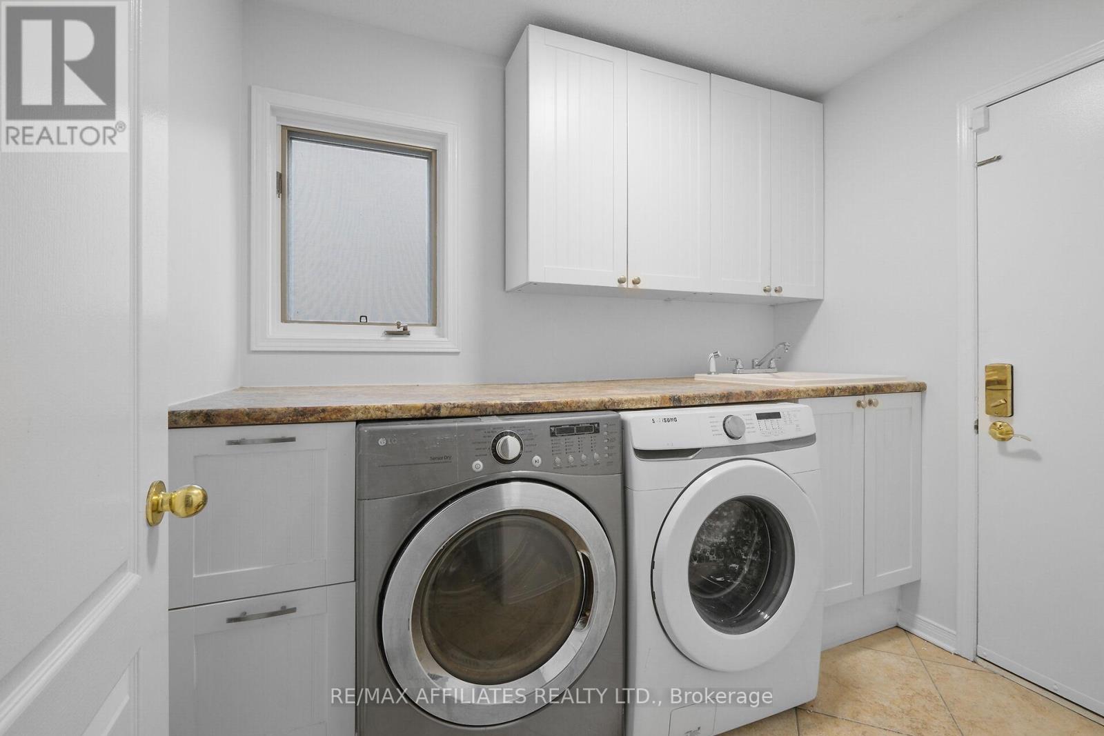 Photo 15 of 6557 Morningview Street, Ottawa ON
