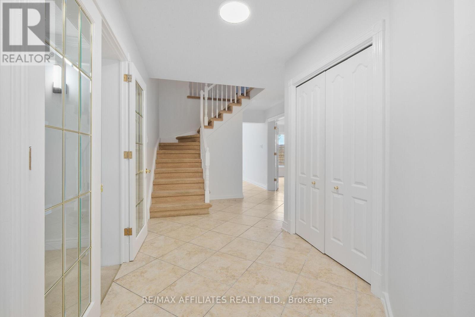 Photo 14 of 6557 Morningview Street, Ottawa ON