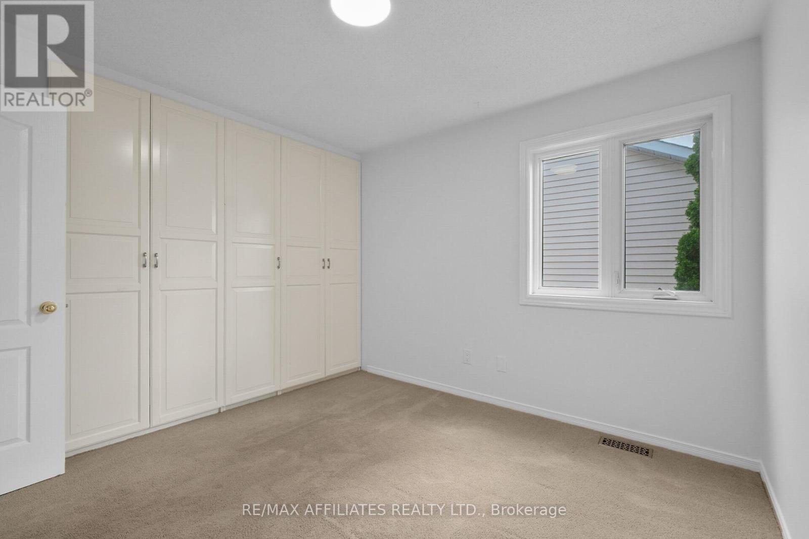 Photo 7 of 6557 Morningview Street, Ottawa ON