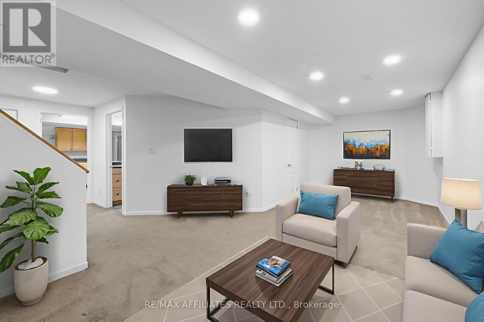 Photo 20 of 6557 Morningview Street, Ottawa ON