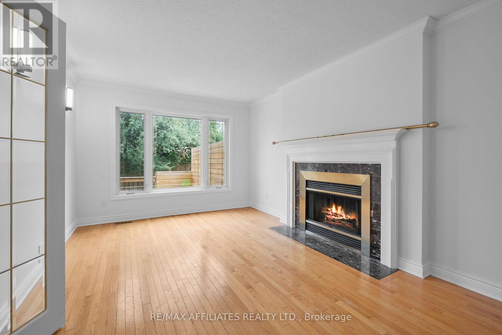 Photo 11 of 6557 Morningview Street, Ottawa ON
