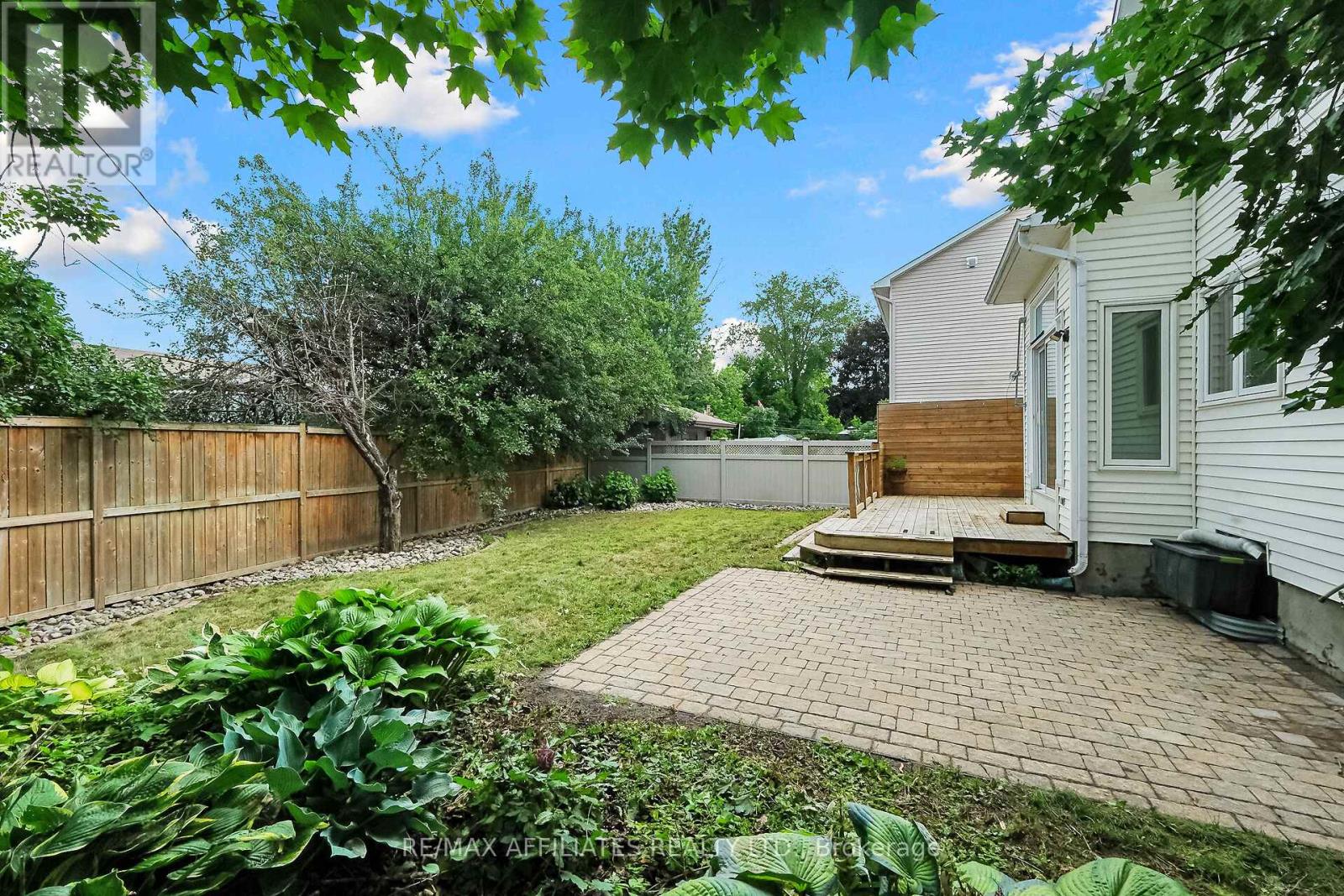 Photo 18 of 6557 Morningview Street, Ottawa ON
