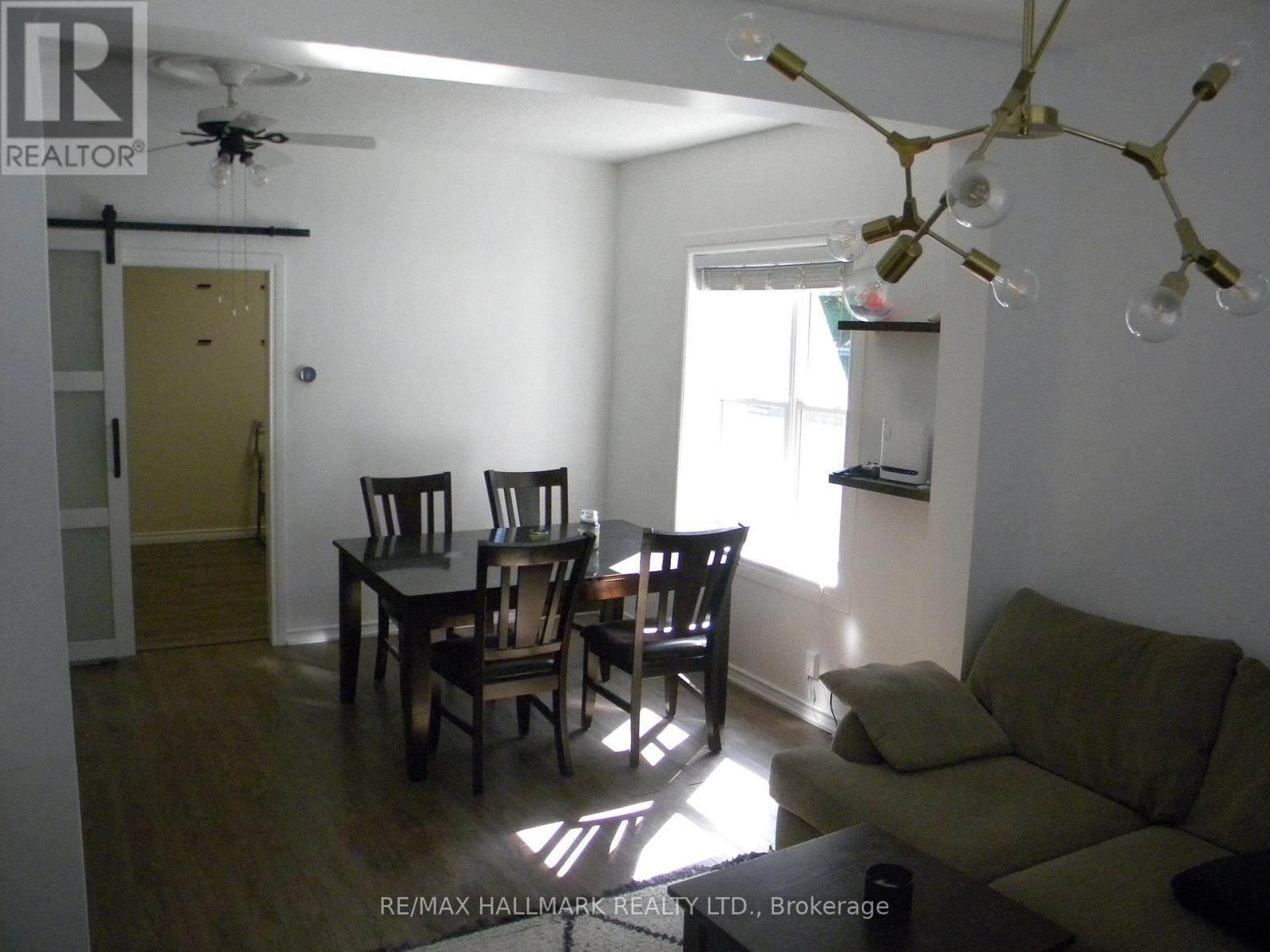 Photo 7 of 31 Eccles Street N, Barrie ON