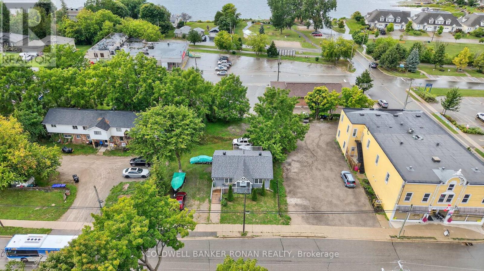 Photo 25 of 172 William Street W, Tay ON