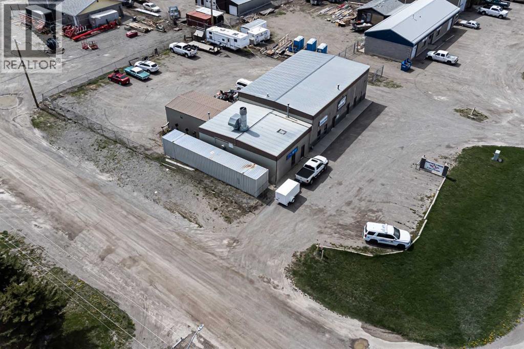 1142 Macleod - Photo 5 of 22, Pincher Creek, Alberta