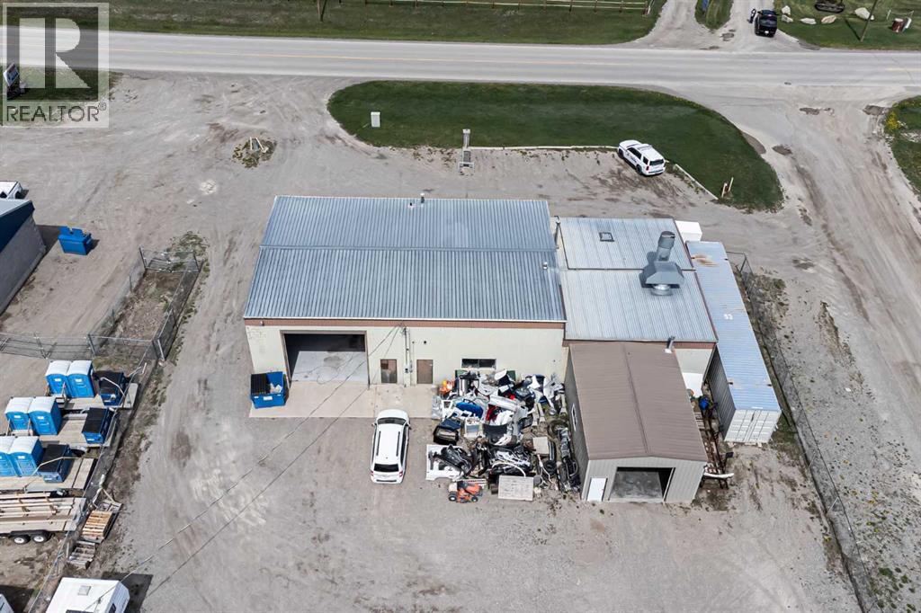 1142 Macleod - Photo 4 of 22, Pincher Creek, Alberta