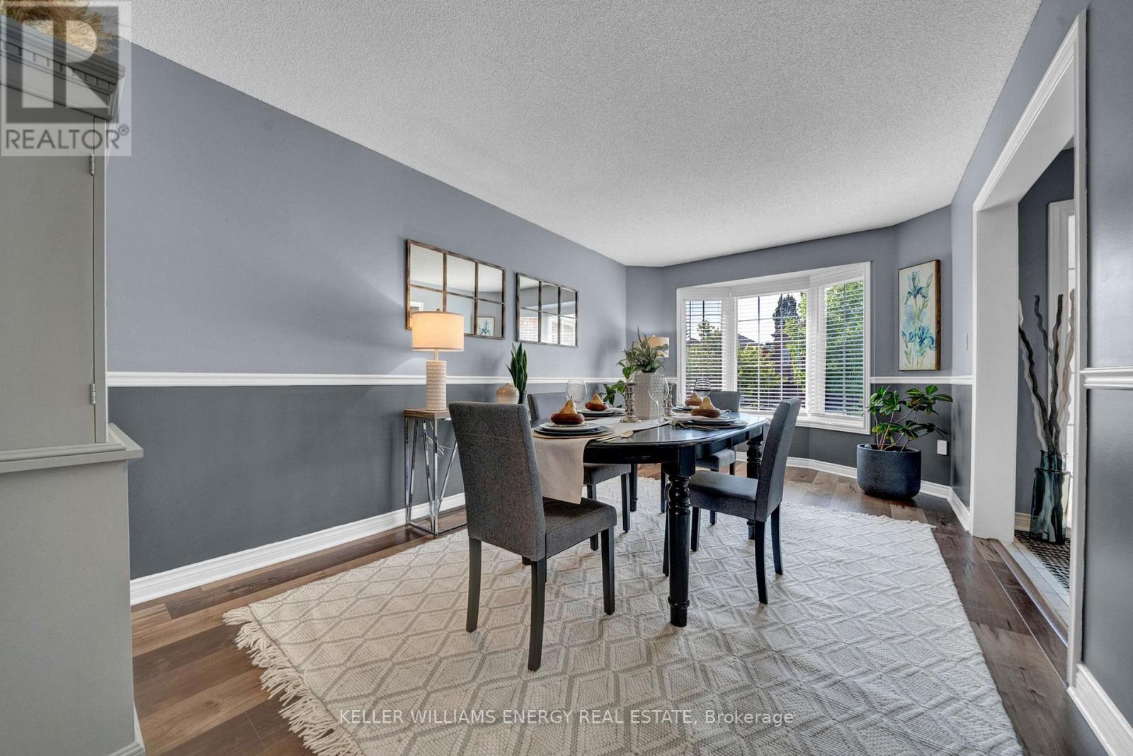 Photo 15 of 99 Parnell Crescent, Whitby ON