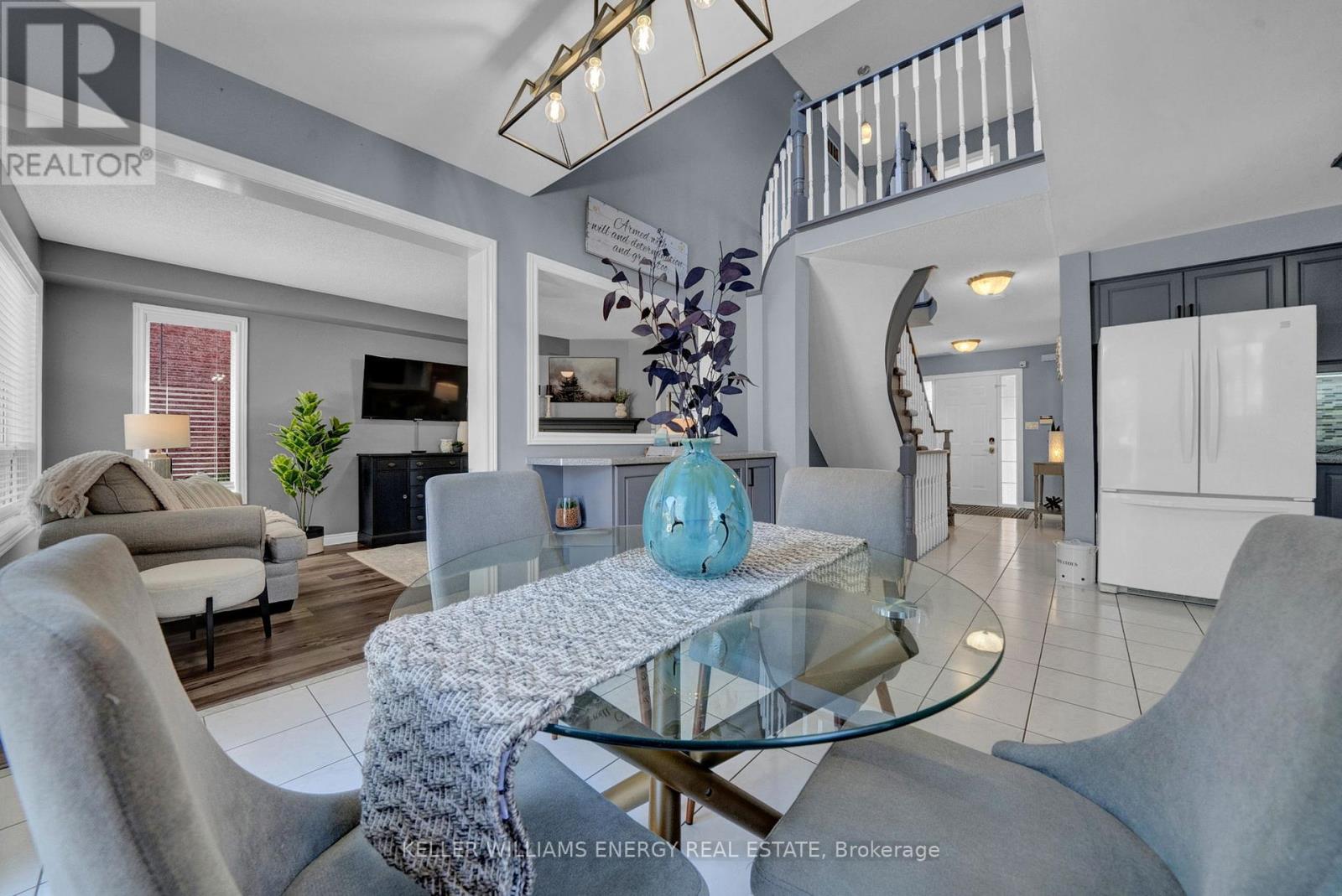 Photo 20 of 99 Parnell Crescent, Whitby ON