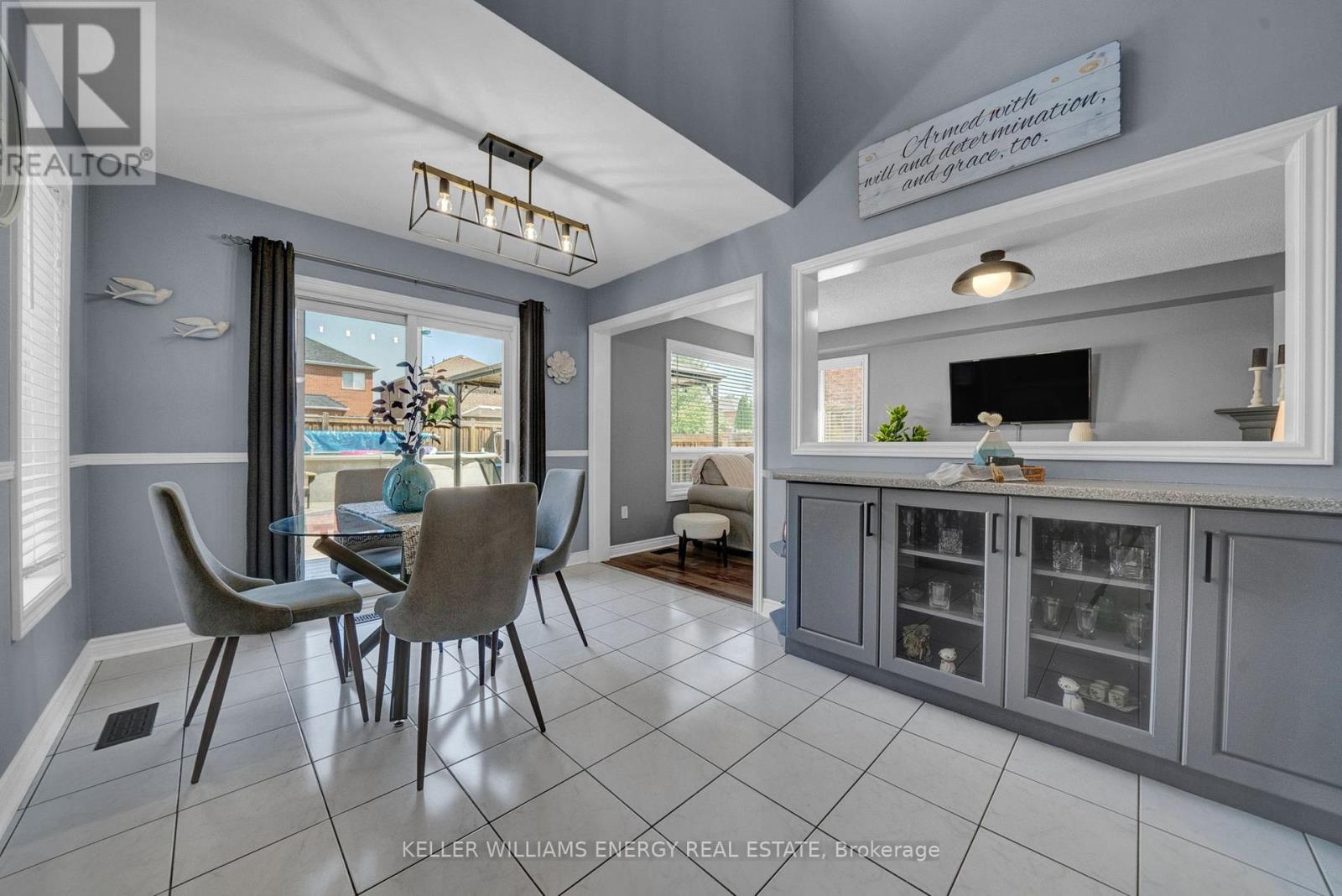 Photo 23 of 99 Parnell Crescent, Whitby ON