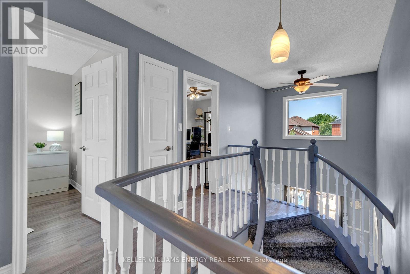 Photo 35 of 99 Parnell Crescent, Whitby ON