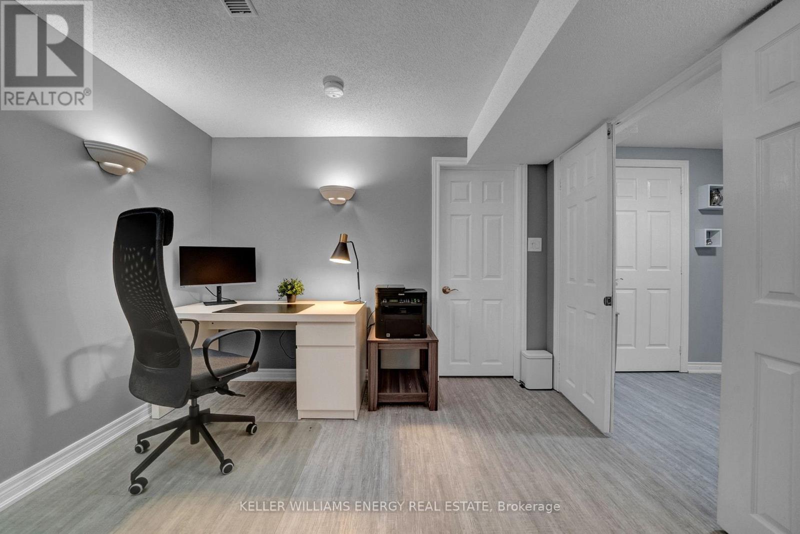 Photo 39 of 99 Parnell Crescent, Whitby ON