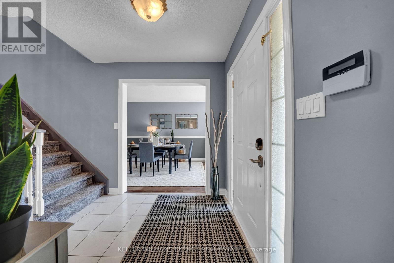 Photo 9 of 99 Parnell Crescent, Whitby ON