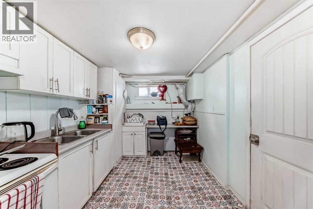 Photo 5 of 2208 47 Street Se, Calgary AB